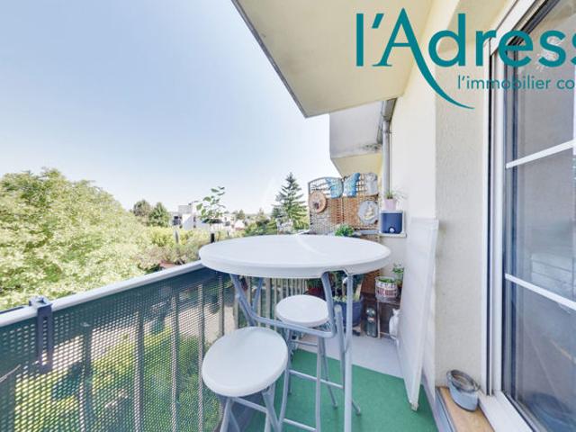 Appartement Noisy Le Grand 1 pièce s 28 m2