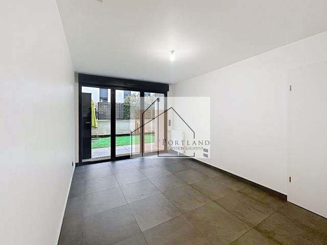 Appartement Noisy Le Grand 2 pièces 41.98 m2 avec jardin et terrasse