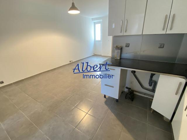 Appartement Ollioules 3 pièce s 45.4 m2