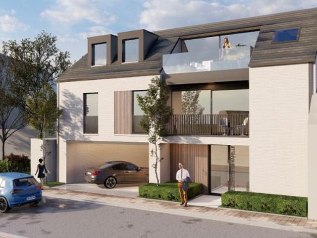 Appartement op het tweede verdiep met terras voor en ach.