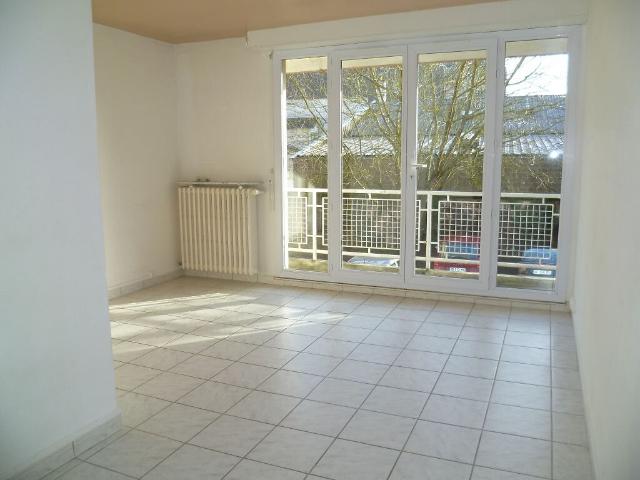 Appartement Orleans 1 pièce 28.08 m2 avec parking chauffage compris