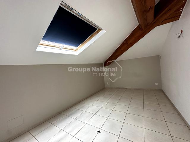 Appartement P3 en duplex avec terrasse et emplacement parking
