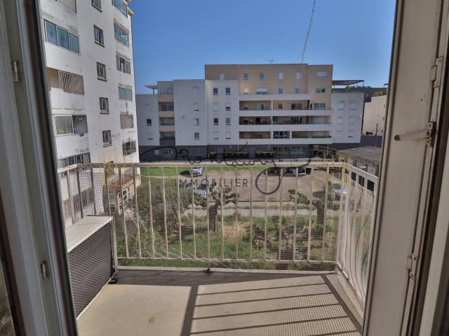 Appartement P3/P4 lumineux avec balcon Quartier Capouchiné