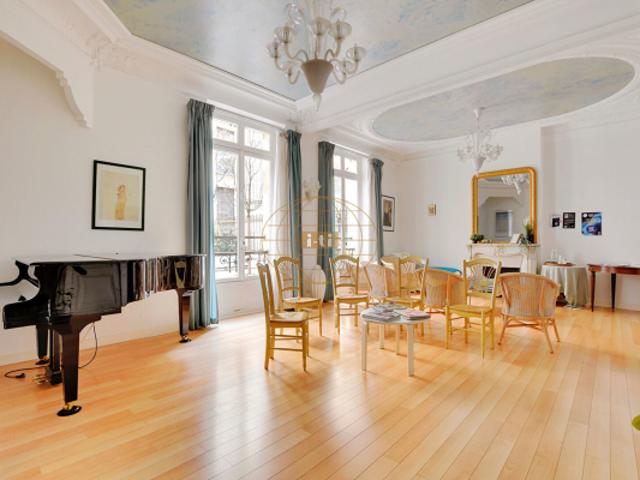 Appartement Paris 5 pièce s 130.80 m2
