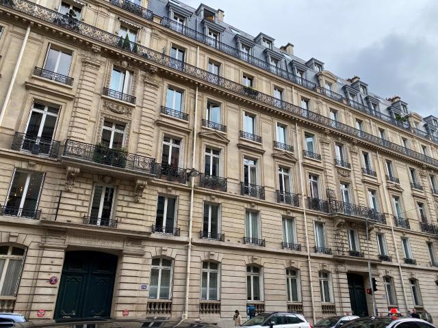 Appartement Paris 75016 125.65 m²