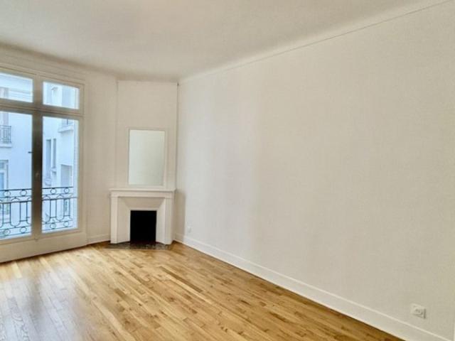 Appartement • Paris 8ème