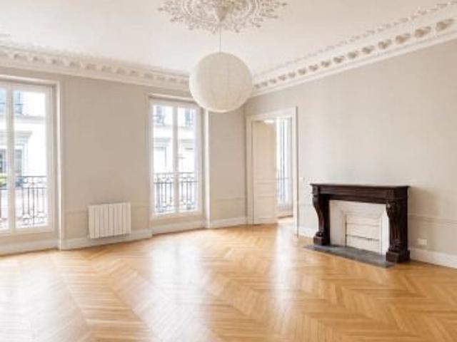 Appartement • Paris 8ème