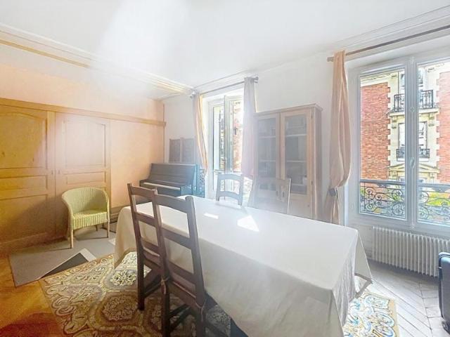 Appartement Paris 17 Batignolles 77m²