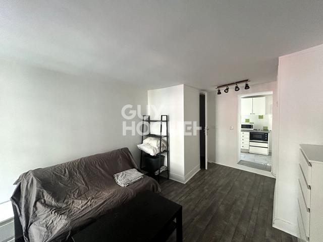 Appartement Paris 1 pièce s 23.51 m2