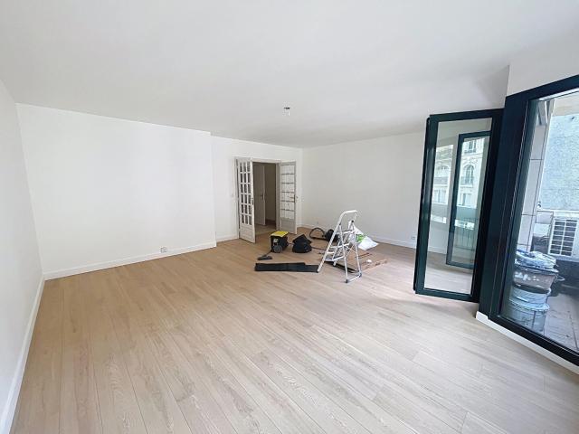 Appartement Paris 2 pièce s 70.58 m2 75016 PARIS Réf 12