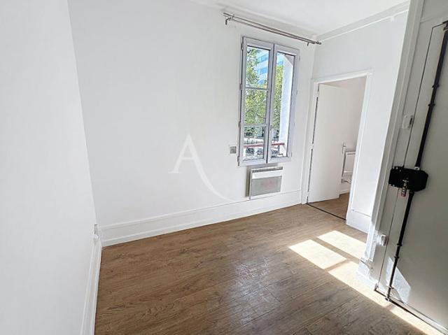 Appartement Paris 2 pièces