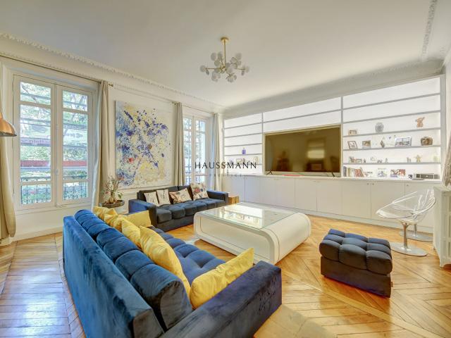 Appartement Paris VIII Eme