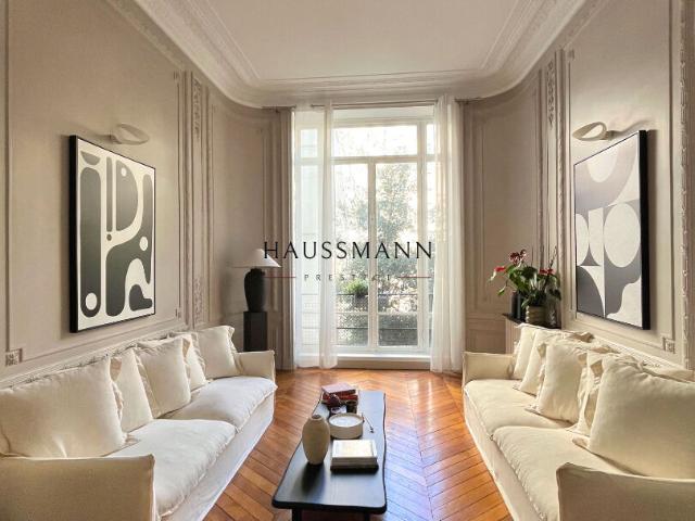 Appartement Paris VIII Eme
