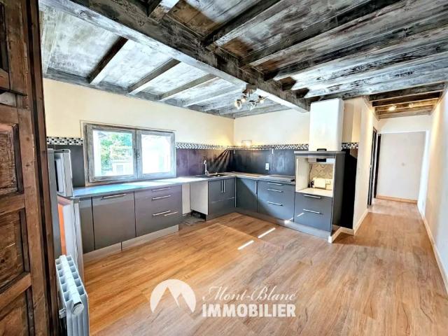 Appartement / Passy / 604 €