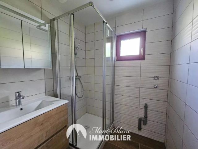 Appartement / Passy / 925 €