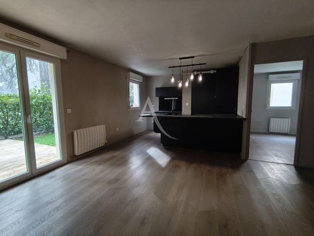 Appartement Pau 1 chambre,jardin, parking 48m² Pau
