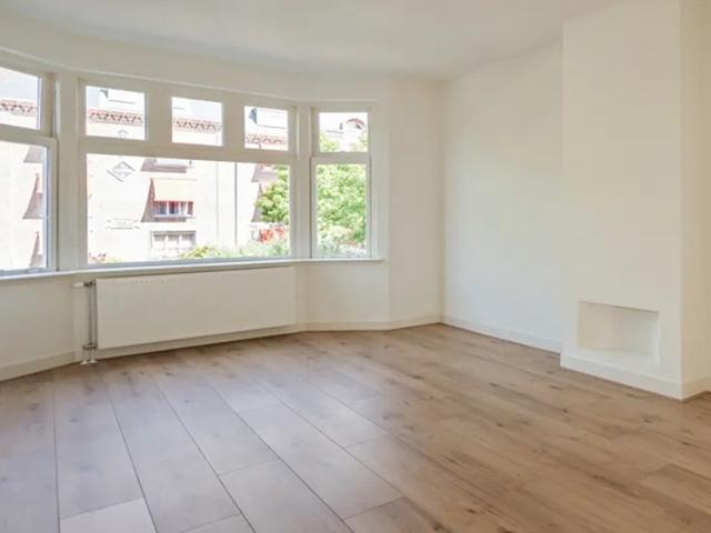 Appartement Perziklaan in Den Haag
