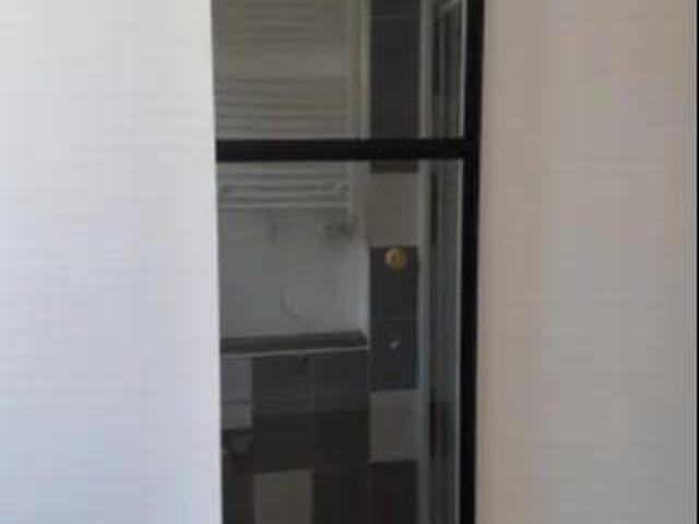 Appartement petite rue tranquille