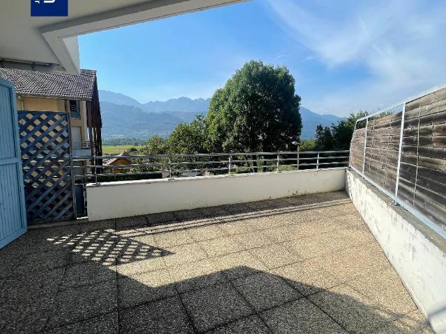 Appartement pièces à louer à Lumbin