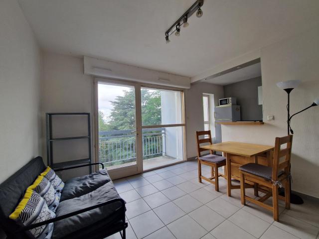 Appartement pièces de 27