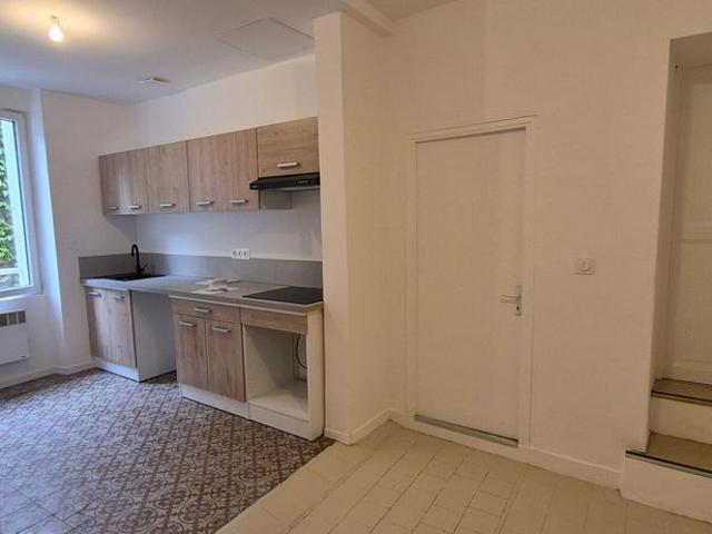 Appartement Pont Saint Esprit 2 pièce s 56.68 m2