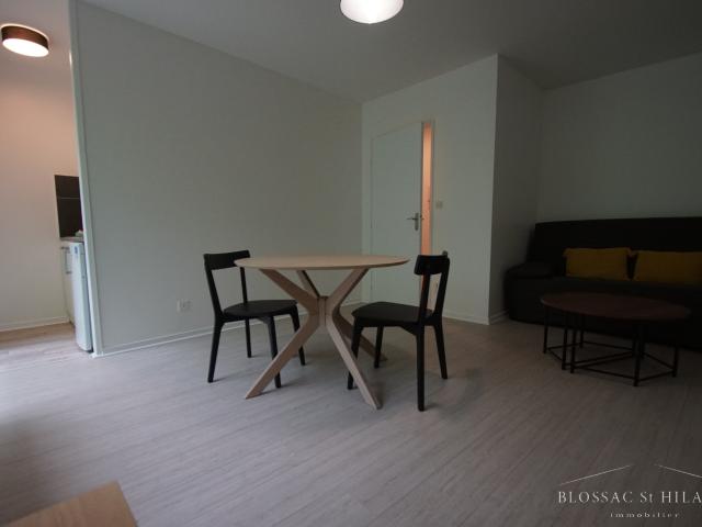 Appartement Poitiers 1 pièce s 25.37 m2 meublé