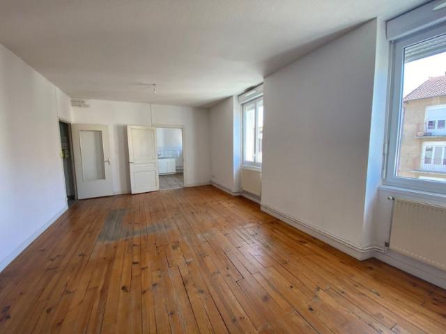 Appartement Pouilly Sous Charlieu 3 pièce s 85.32 m2