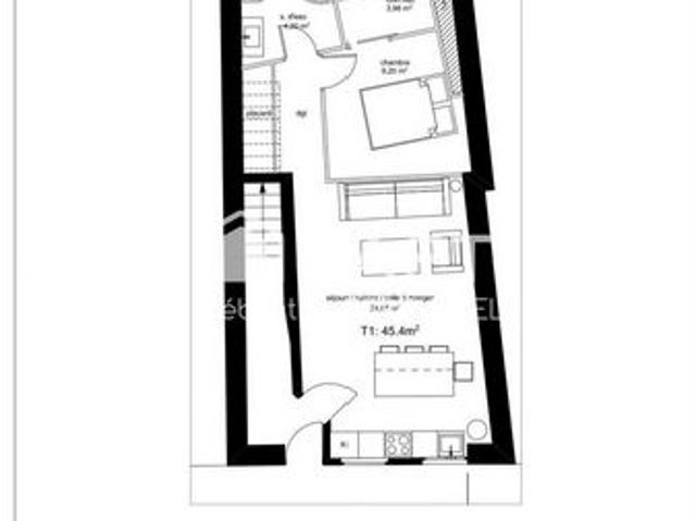 appartement plateau à rénover entièrement dans maison de ville idéal investisseur