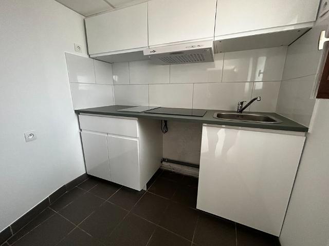 Appartement Plaisir 1 pièce s 29.67 m2