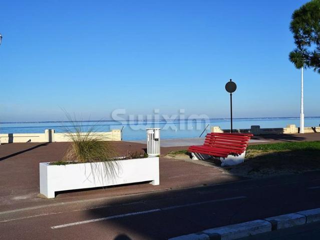 Appartement plein centre sur front de mer