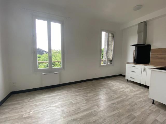 APPARTEMENT PROCHE CENTRE VILLE