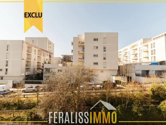 Appartement proche gare en rez de jardin !
