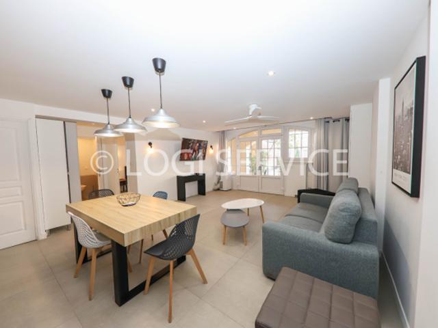 APPARTEMENT PROCHE PLAGE PORT GRIMAUD GOLFE ST TROPEZ