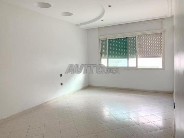 Appartement Propre avec Parking 5 Min Yaacoub Mansour