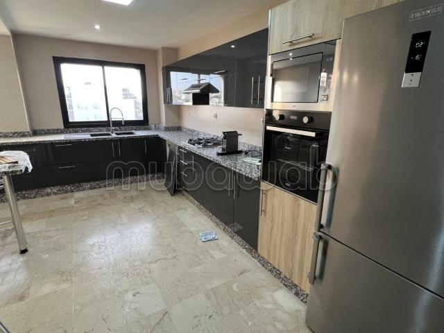 Appartement propre vue sur la mer résidence fermée avec piscine