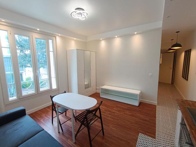 Appartement Puteaux 1 pièce 23.51 m2