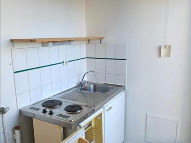 APPARTEMENT QUARTIER BUTTE BESANCON RUE XAVIER MARMIER, STUDIO AVEC TERRASSE