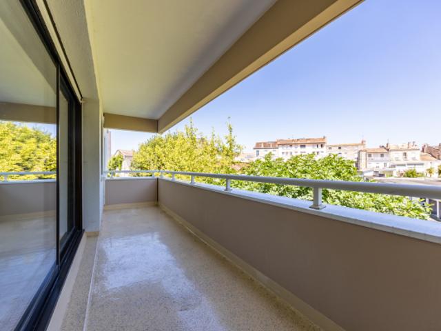 Appartement Quartier Fondaudége T3 parking, balcon, ascenseu