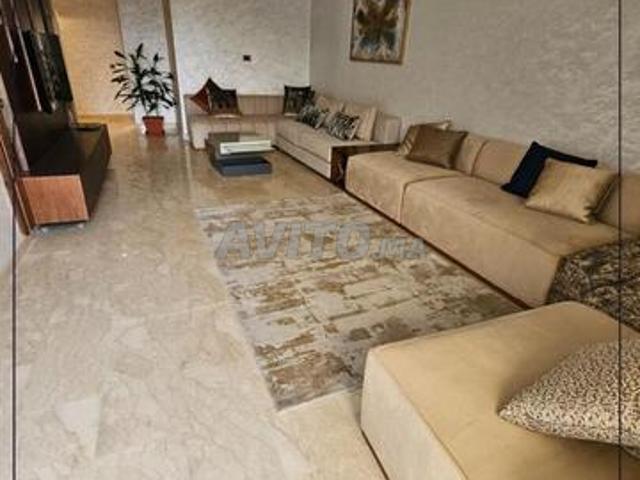 Appartement quasi neuf avec terrasse