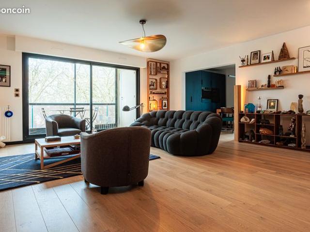 Appartement rare sur le marché – 106 m² – Centre ville de Rennes – Terrasse, box fermé