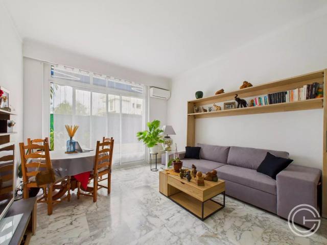 Appartement Rdc 3 pièces 65m² Terrasse Parking Cave Av. 65m² Nice