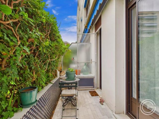 Appartement RDC 3 pièces 65m² Terrasse Parking Cave Av de la Lanterne NICE