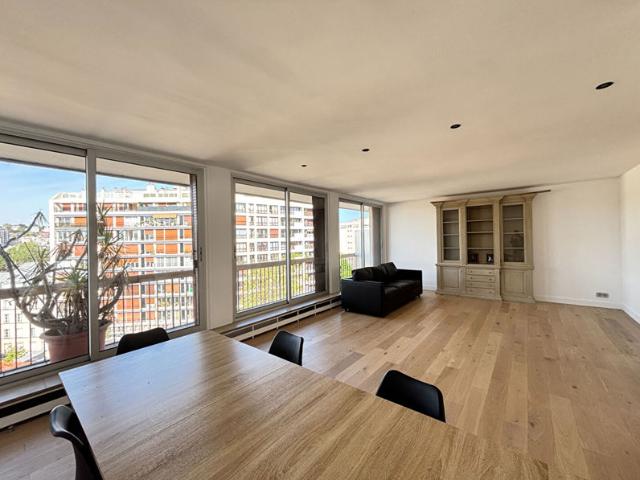 Appartement RDC 123 m2 5 pièces