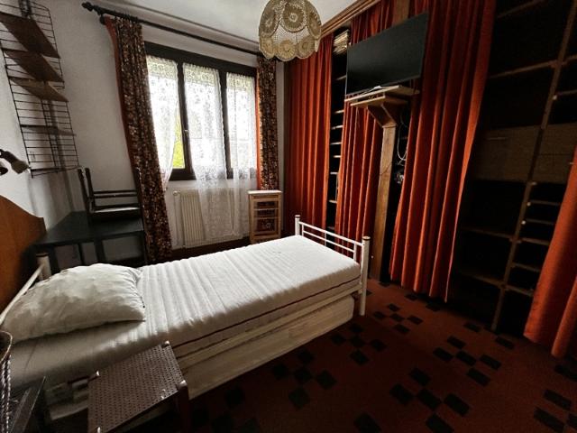 Appartement RDC 12 m2 7 pièces
