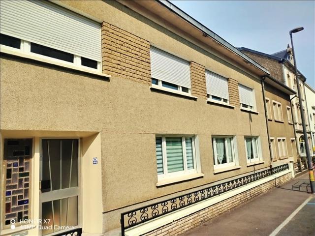Appartement RDC 146,74 m2 5 pièces Non meublé