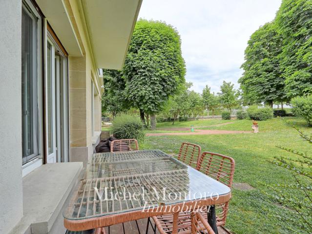 Appartement RDC 150 m2 6 pièces