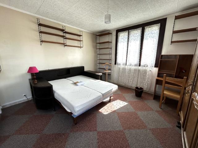 Appartement RDC 24 m2 7 pièces