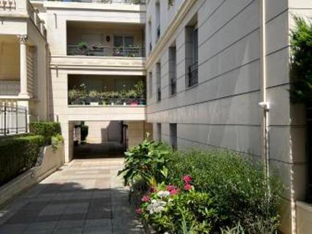 Appartement RDC 66 m2 1 pièce