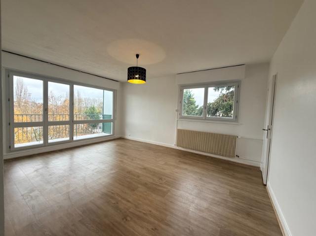 Appartement RDC 74 m2 3 pièces