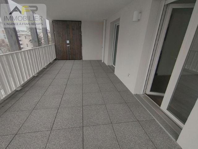 Appartement RDC 82 m2 4 pièces